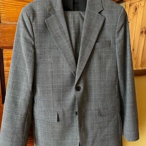 Banana Republic Light Gray Crosshatch Modern Classic Suit Jacket & Suit Pants
